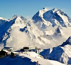 Taxi Genève Courchevel : Déplacements de Qualité Destination en taxi privé depuis Genève : Aéroport, Ski, EuropeGenève à Courchevel