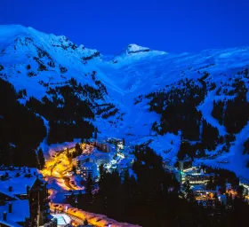 Taxi Genève Flaine : Transport Efficace Destination en taxi privé depuis Genève : Aéroport, Ski, EuropeGenève à Flaine