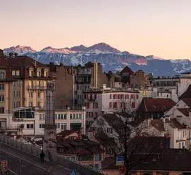 Taxi Genève Lausanne : Transport de Confiance Destination en taxi privé depuis Genève : Aéroport, Ski, EuropeGenève à Lausanne