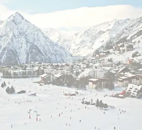 Taxi Genève Les Deux Alpes : Transport de Qualité Destination en taxi privé depuis Genève : Aéroport, Ski, EuropeGenève à Les Deux Alpes